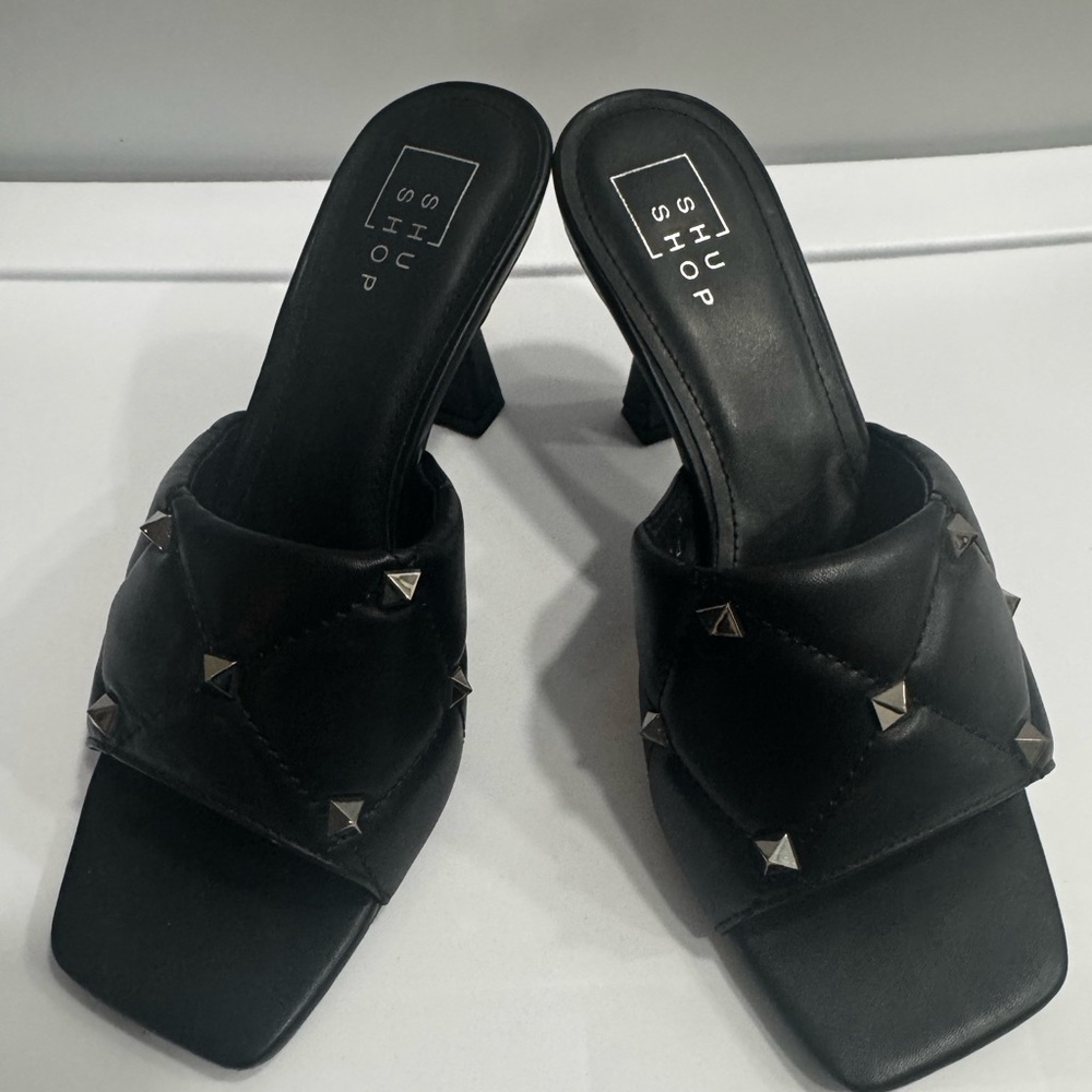 ShuShop Black Silver Studded Mules Sz 8 1/2